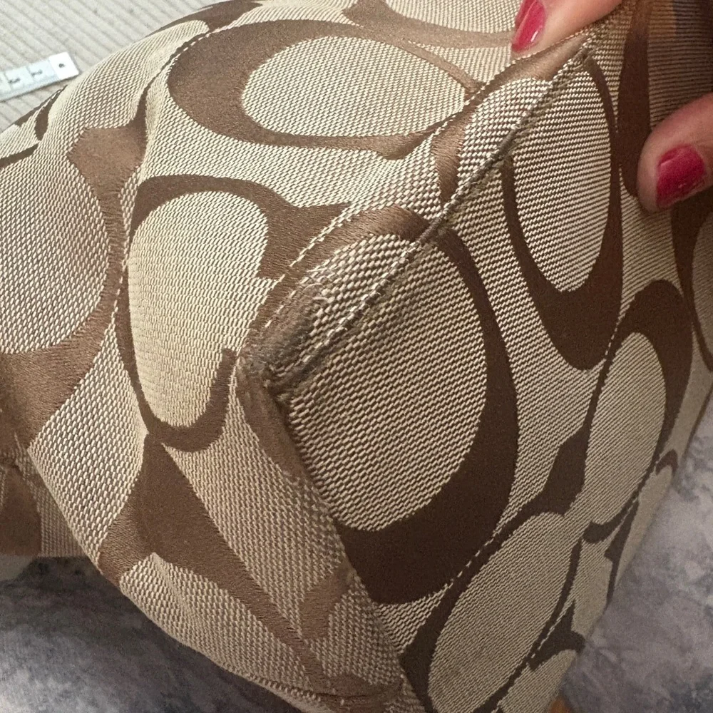 Coach Signature Stripe Tote with Coach Mink Bear Fob, Medallion and Hangtag. - Picture 11 of 17